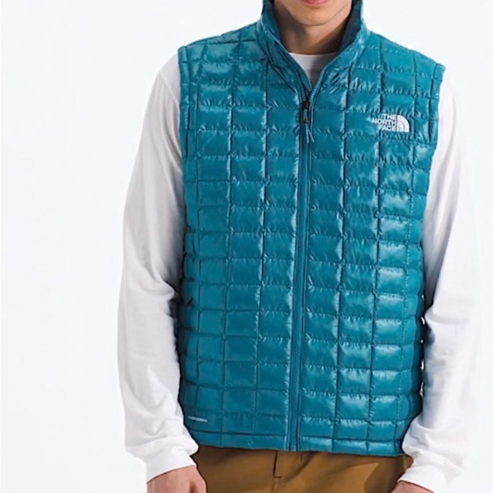 NWT The North Face Men’s XXL Thermoball Vest Zip Water Repellent Puffer $160